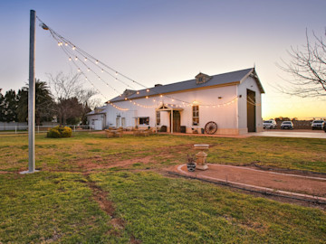 Vanden Estate Cellar Door 3